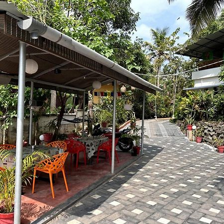 Standard Stay Varkala Eksteriør bilde